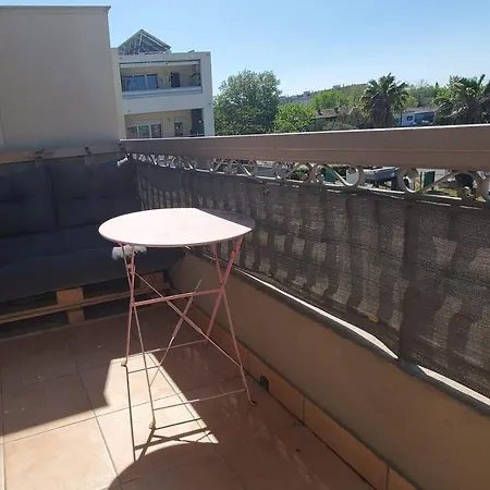 Apartment 67m With Balcony Near The Beach Frejus