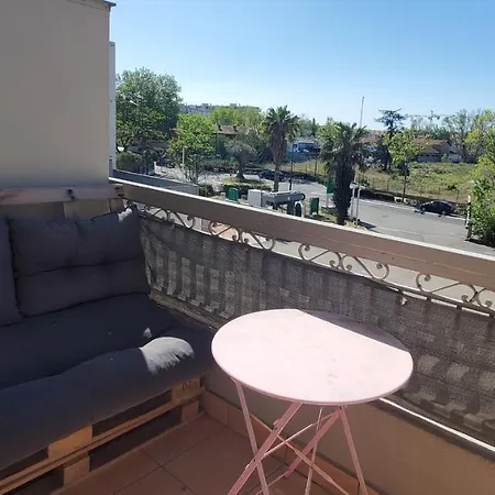 Apartment 67m With Balcony Near The Beach Frejus